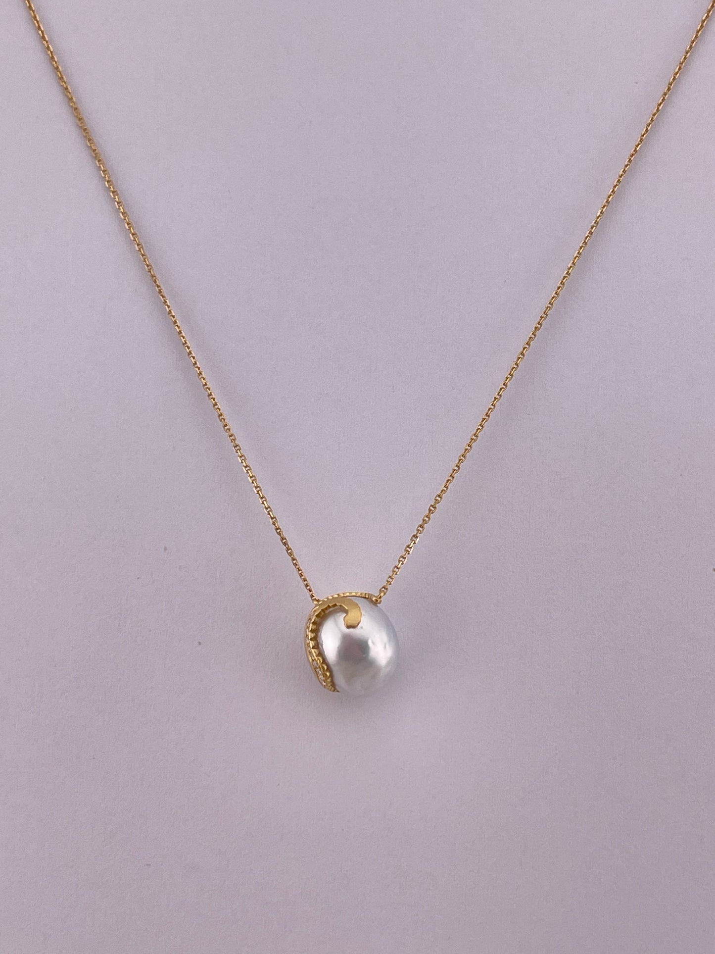 18k Willow Pearl Necklace