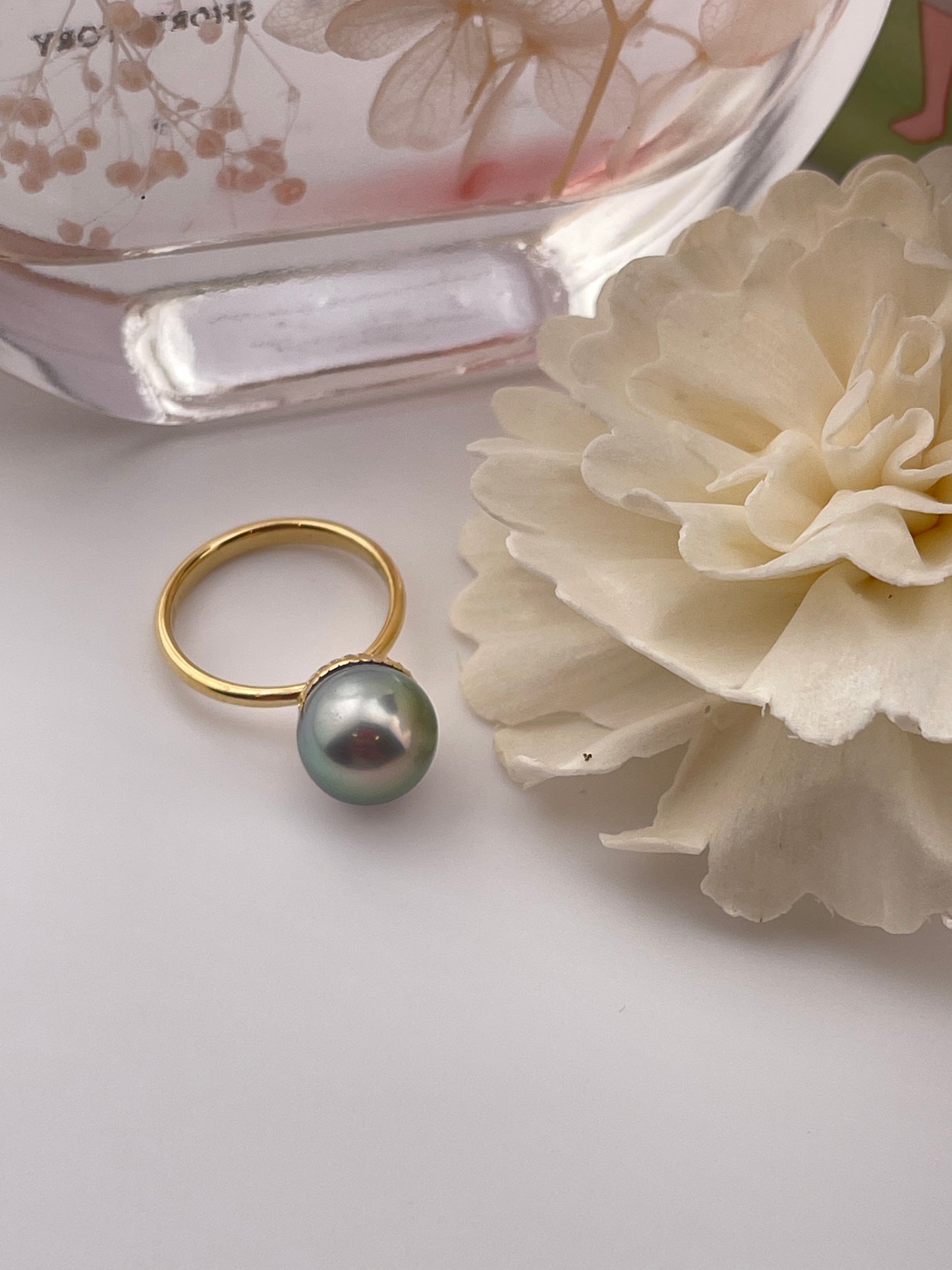 18k Tahitian Oval Pearl Ring