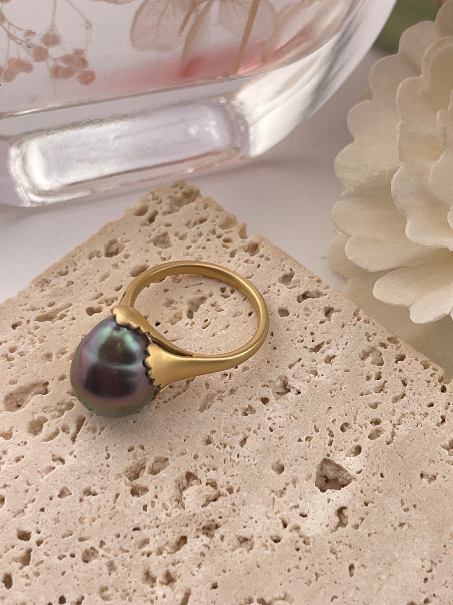 18k Tahitian Pearl Ring